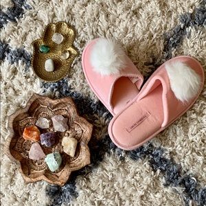 Vintage Victoria’s Secret Slippers✨